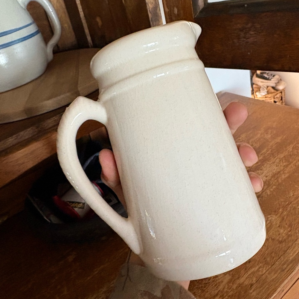 Vintage Cream Goose Pitcher Vase πͺΏ - Picture 3 of 5
